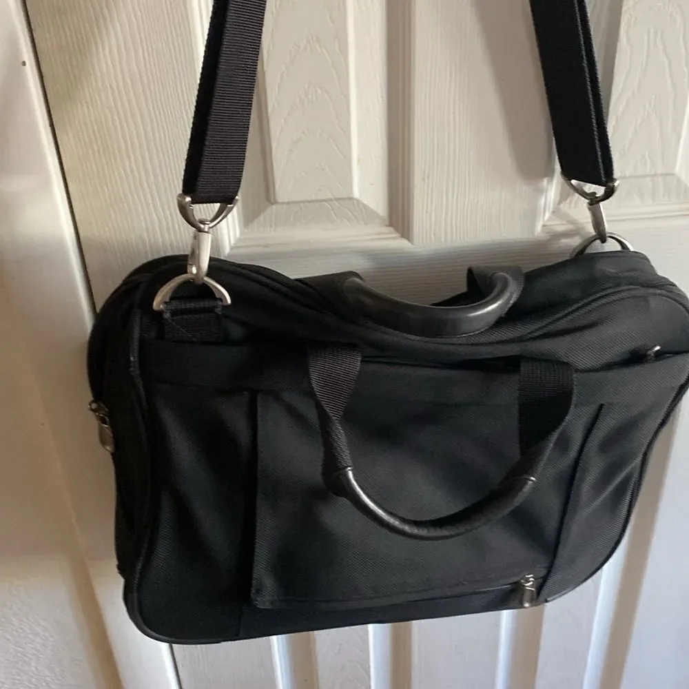 BRIGGS & RILEY Travelware Black Nylon Briefcase with Removable Shoulder Strap
